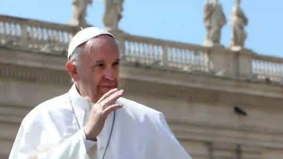 Photo of El Papa pide a los padres que apoyen a sus hijos si son homosexuales