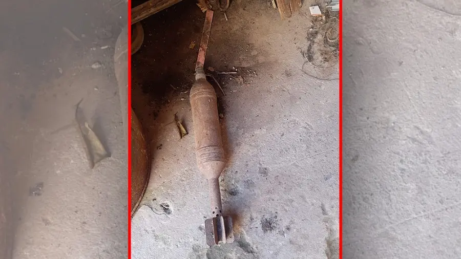 Photo of Un nene encontró un proyectil enterrado en el fondo de su casa