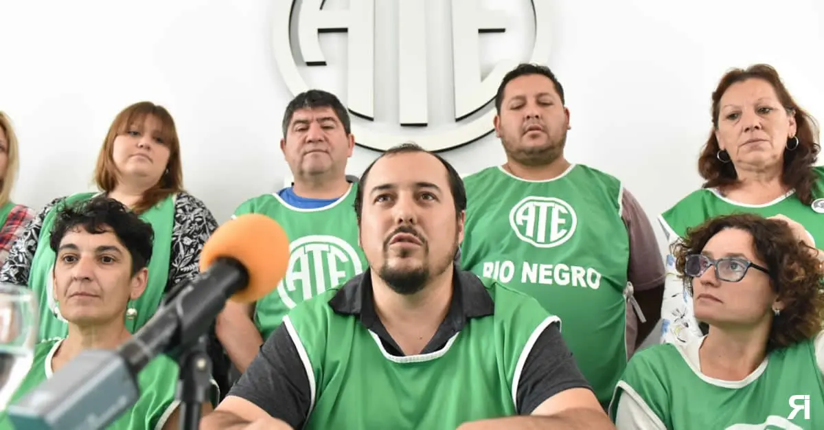 Photo of Salarios: ATE define si acepta o rechaza la oferta del gobierno