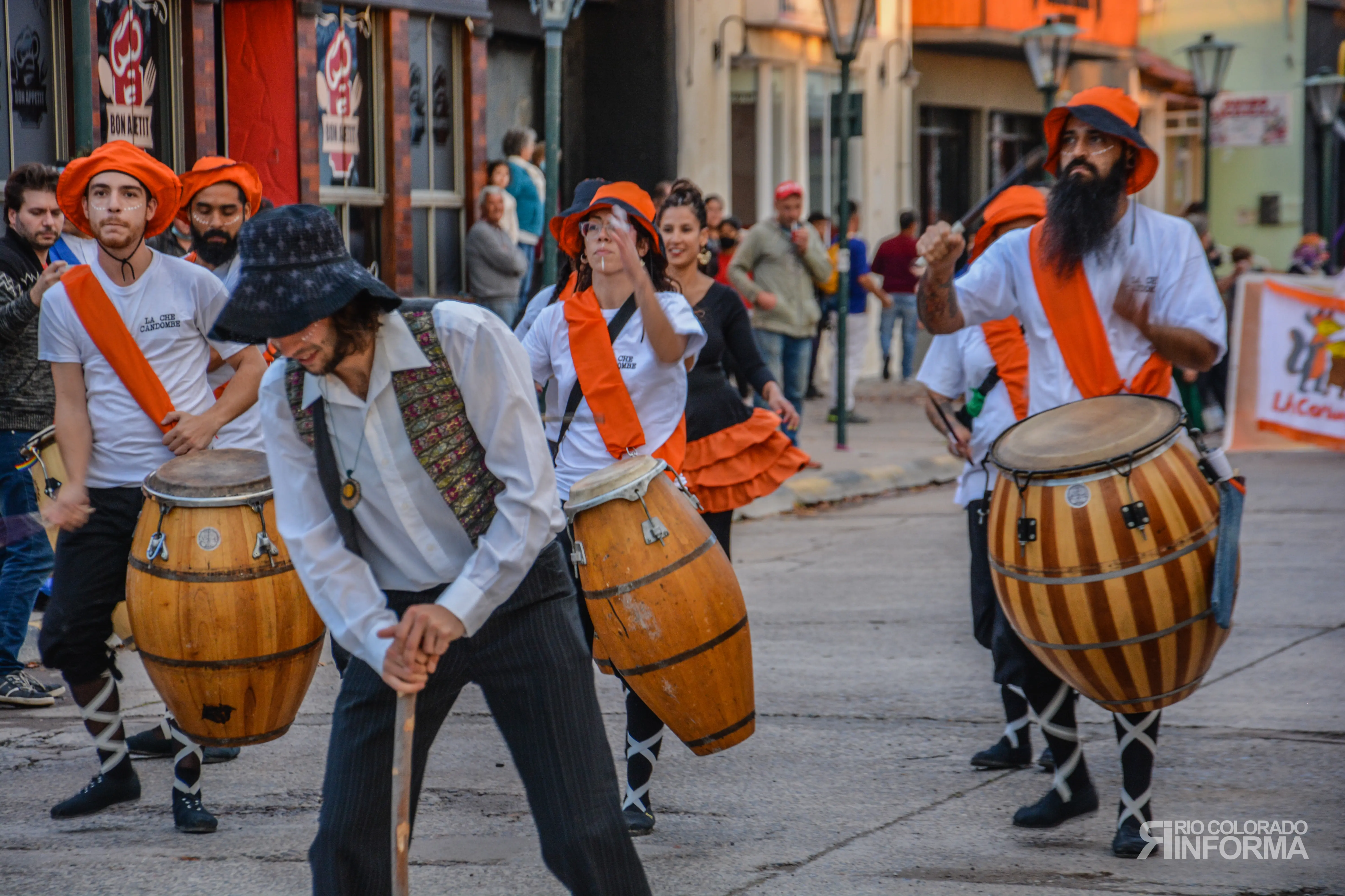 Photo of Color y Ritmo en el 12º Carnaval Pirata de Río Colorado – Videos y Fotos