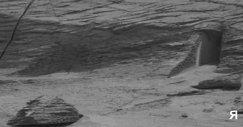 Photo of ¿Una puerta para extraterrestres? Científicos explican la extraña foto de Marte tomada por la NASA