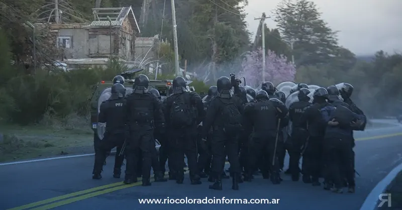 Photo of Sindicatos rionegrinos repudian el desalojo en Mascardi