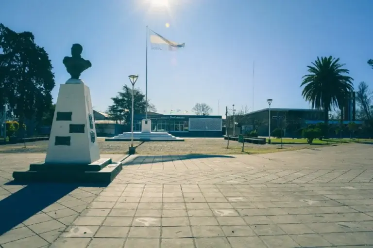 Río Colorado conmemorará el Día de la Bandera con un acto patrio, música y el Gran Pericón Nacional