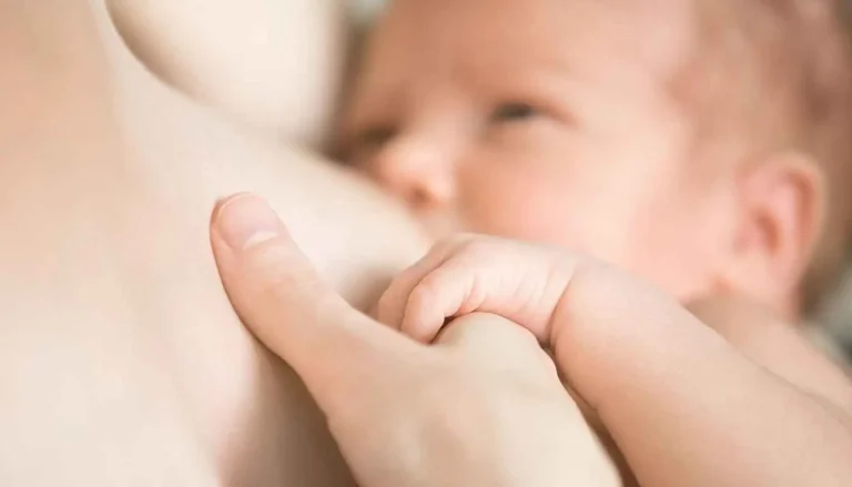 Mamás y bebés no están solos: las “cadenas de apoyo” que permiten promover la lactancia materna