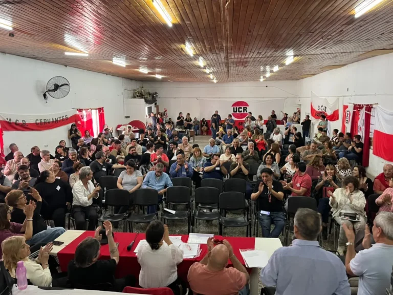 La UCR de Río Negro reformó su carta orgánica y delegó en la conducción provincial la definición de alianzas para 2027