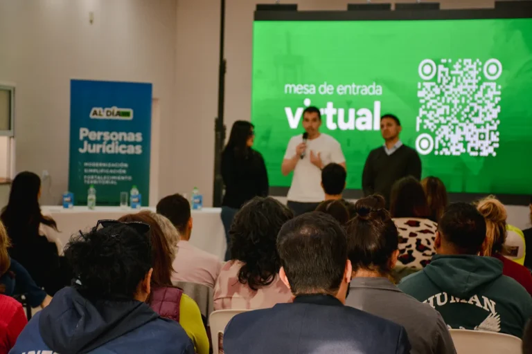 Al Día RN en Río Colorado: 30 asociaciones civiles participaron de una capacitación para simplificar trámites